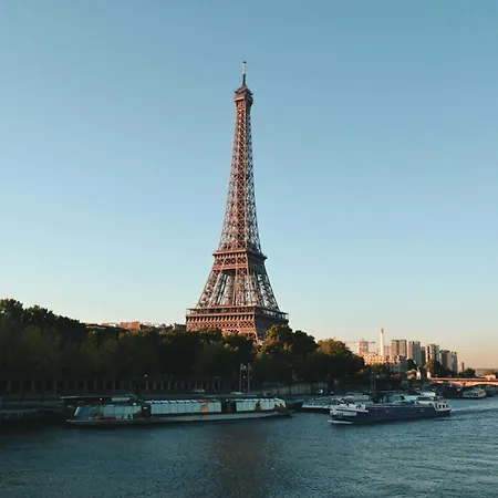Palette Tour Eiffel فندق